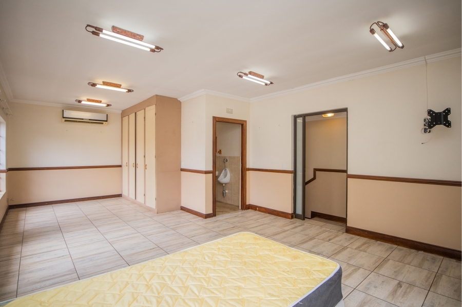5 Bedroom Property for Sale in Ifafi North West